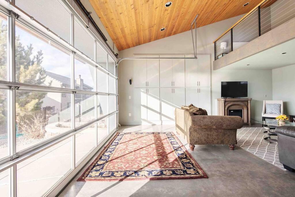 시더 시티 Dreamloft And Patio On The Hill 빌라 외부 사진